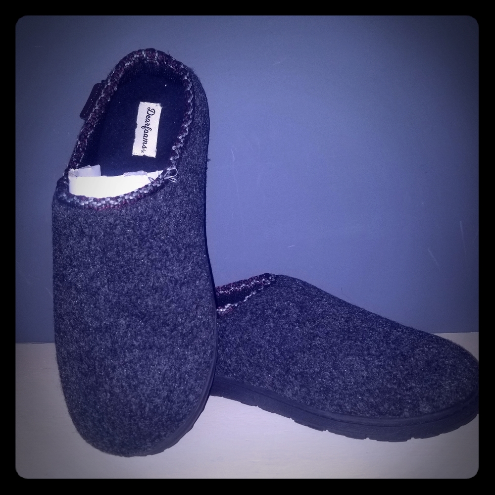 Dearfoams memory foam slippers